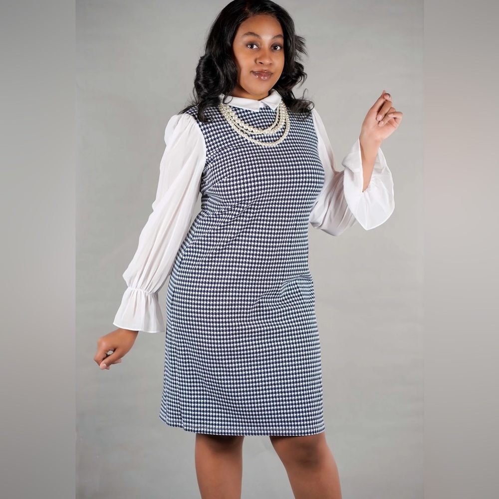 Shelby & Palmer blk/wht houndstooth shift dress sheer sleeves ruffled cuffs 12.